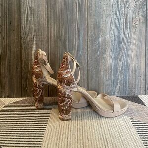 Elegant Nine West Floral Block Heel Sandals